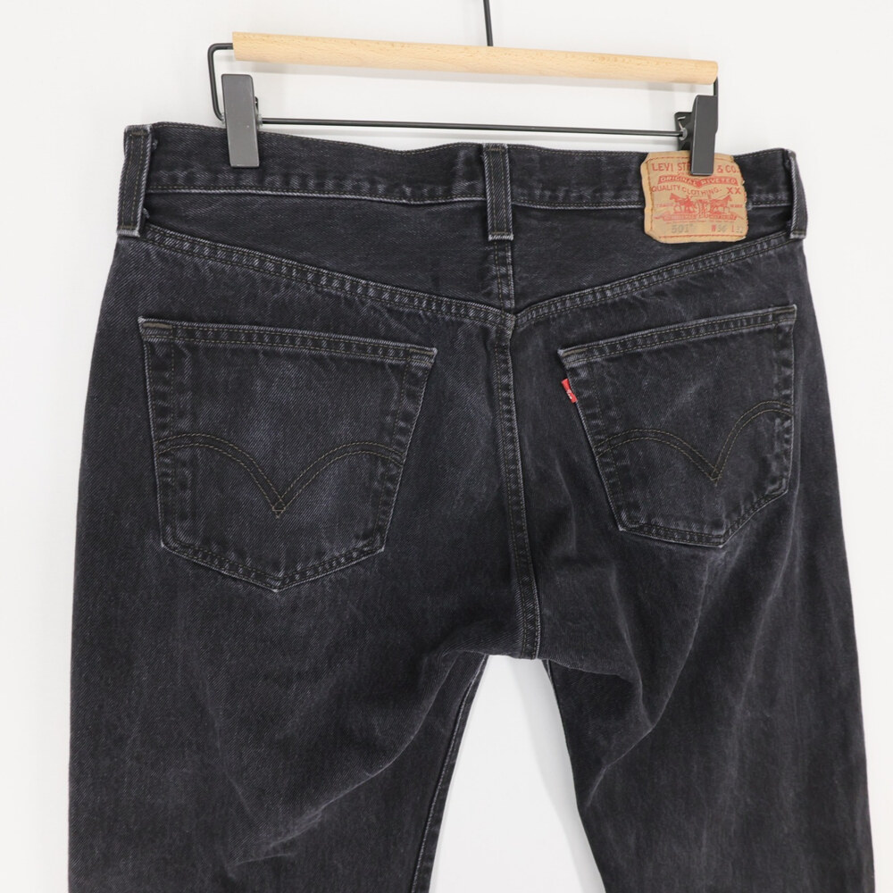 Levis 501 Jeans Mens 36x32 Black Straight Leg Button Fly Denim Original Fit - Picture 5 of 13